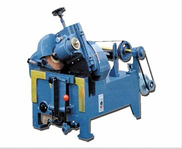 東臺(tái)木工機(jī)械 旋切機(jī)、帶鋸跑車與磨鋸機(jī)的專業(yè)應(yīng)用與建筑機(jī)械發(fā)展